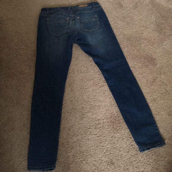 Size 7 skinny jeans - Picture 4 of 6